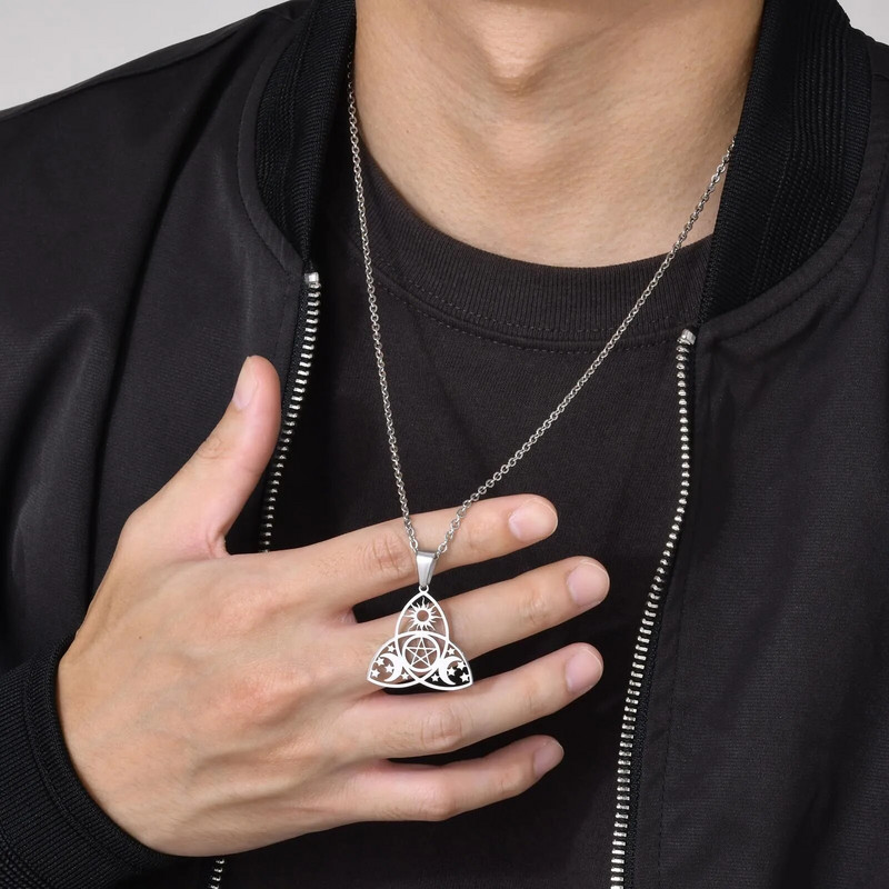 „Vnox“ nerūdijančio plieno trigubi mėnulio deivės karoliai vyrams, moterys, „Wiccan“ keltų mazgų pakabukai