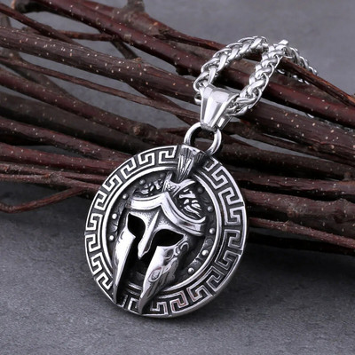 Colier cu masca de războinic spartan nordic de epocă, colier cu pandantiv punk viking pentru bărbați, farmec de modă, cadou de bijuterii din oțel inoxidabil