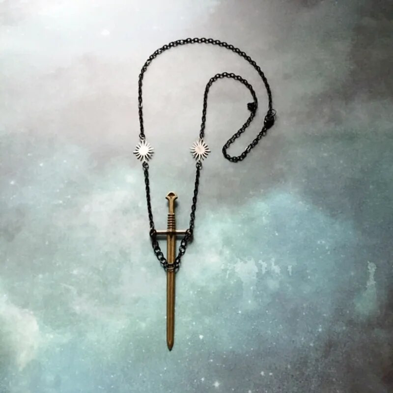 Ogrlica Valkira Gotički mač Ogrlica Bodež Retro Punk Sunčani privjesak Modni novi popularni neogotički ratnički nakit za Božić