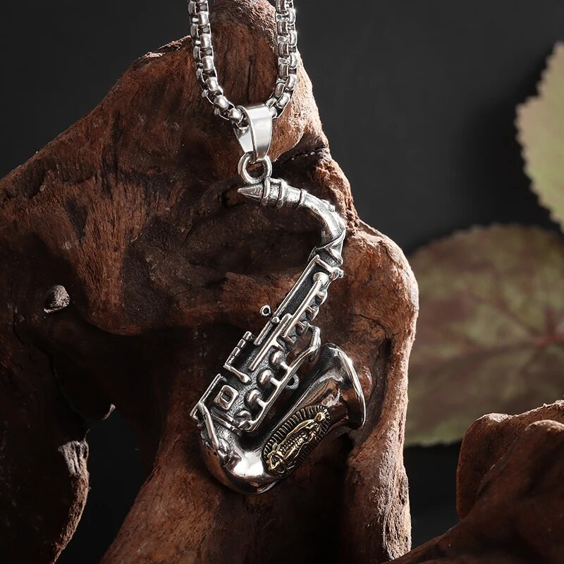 Vintage saksofoni kaelakee, graveeritud Neitsi Maarja kuju ripats katoliku ehted meestele naiste punkrokk kaelakee
