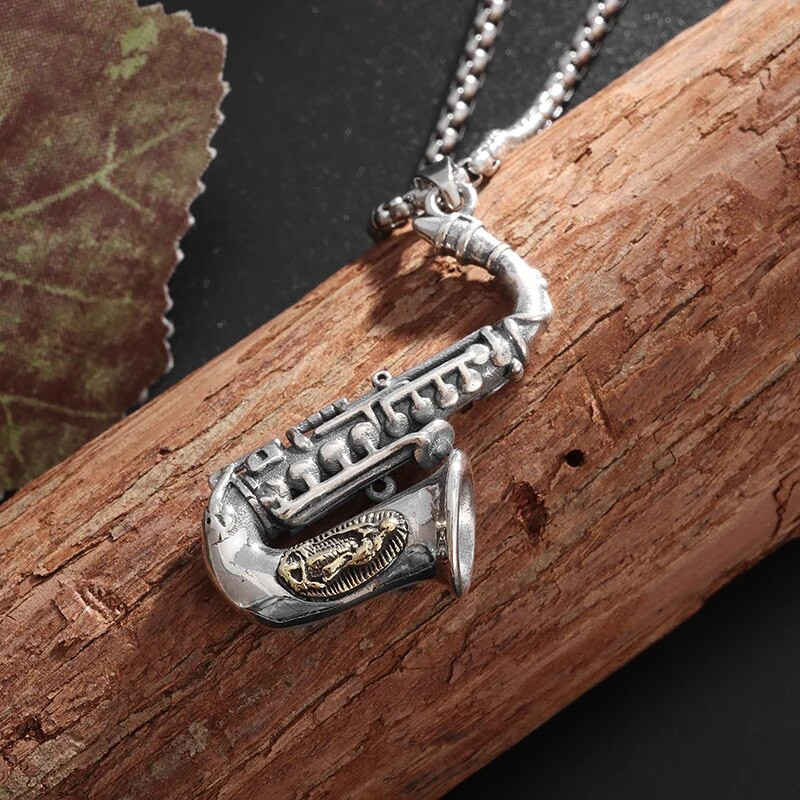 Vintage saksofoni kaelakee, graveeritud Neitsi Maarja kuju ripats katoliku ehted meestele naiste punkrokk kaelakee