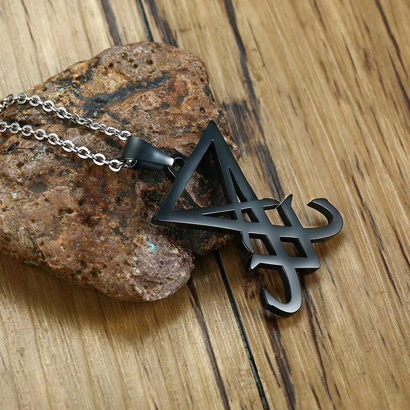 DEMONSKA STRANA LUCIFER SATANSKI NAKIT PEČAT SIGIL SIMBOL CHORONZON PRIVJESAK OGRLICA U CRNOJ GOTICI PAGAN SATAN UNISEX DRAGULI