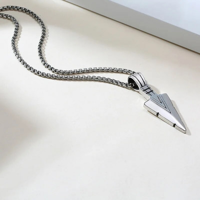 „Rock Punk“ nerūdijančio plieno „Arrowhead Primal“ karoliai vyrams „Tibal Spearhead“ banglenčių papuošalai su 8 mm imituojančia perlų grandinės apykakle