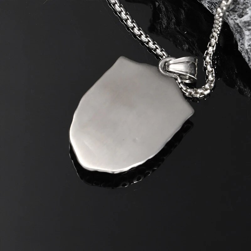 Κρεμαστό κολιέ ρετρό ανδρική ασπίδα για πανκ vintage καδένα από ανοξείδωτο ατσάλι για ανδρικό κοσμήματα μόδας Hiphop Casual