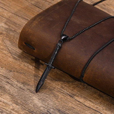 Vyriški roko pankroko durklo karoliai, vandeniui atsparūs nerūdijančio plieno hiphopo stileto pakabukų apykaklės dovanų papuošalai