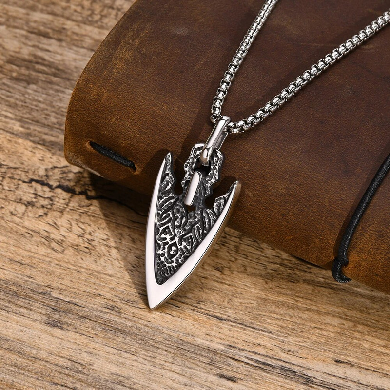 Vnox Viking Arrow kaelakeed meestele, roostevabast terasest etnilisest terasest ripats karbeketiga, virnastatav punk-poisi kaelarihm