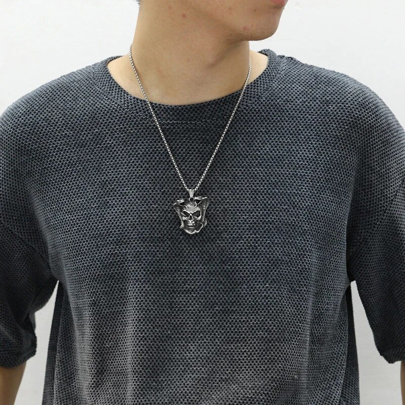 Punk Helovino kaukolė gyvatė Vyriški pakabukai karoliai Neo Goth nerūdijančio plieno skeletas Gatvė šaunūs daiktai Hiphopo roko mados papuošalai