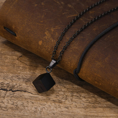 Paprasti 3D kubo karoliai vyrams berniukams, vandeniui atsparūs nerūdijančio plieno stilingi geometriniai kvadratiniai pakabukų papuošalai