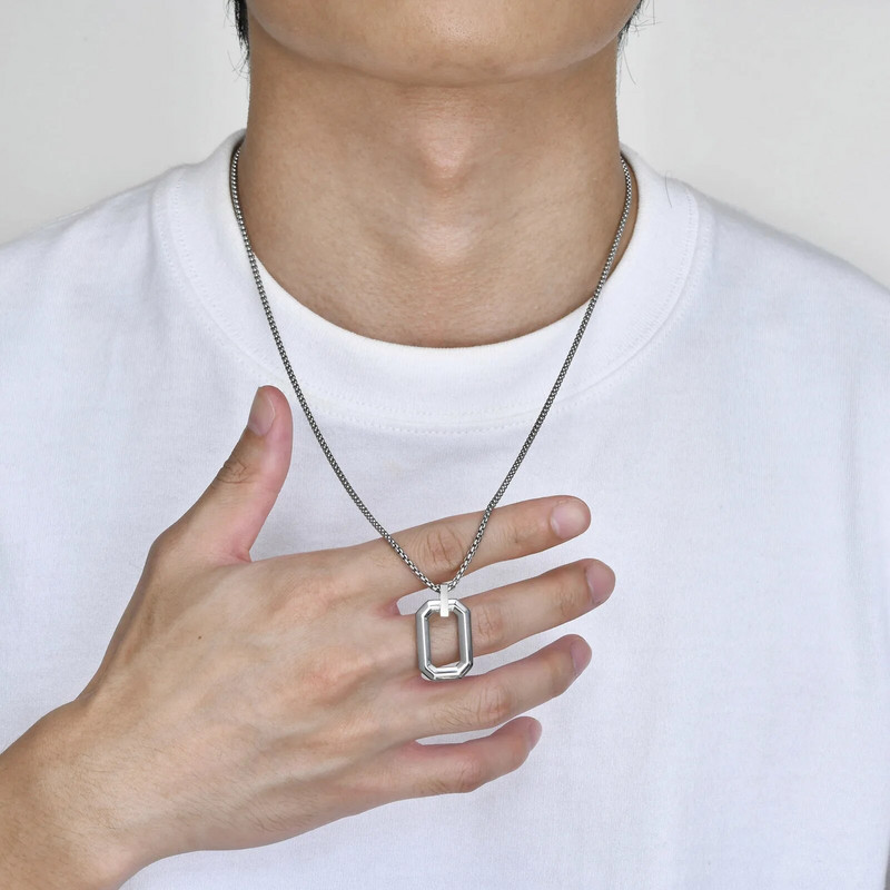 Lahedad geomeetrilised ripatsiga kaelakeed meestele poistele, veekindel roostevabast terasest ruudukujuline ripats karbeketiga, minimalistlik krae kingitus