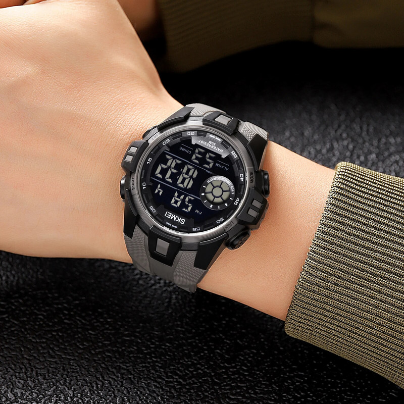 SKMEI Jaapani digitaalne liikumise stopper Spordikellad meeste vabaaja taustavalgustusega ekraan 5 baari veekindel käekell kuupäeva äratuskell