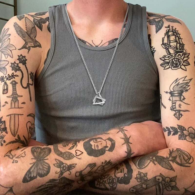 Vnoxi hiphopi meeste kolmnurkne ruudukujuline kaelakee, stiilne roostevabast terasest ebakorrapärane geomeetriline ripats, naljakad meeste kraega ehted