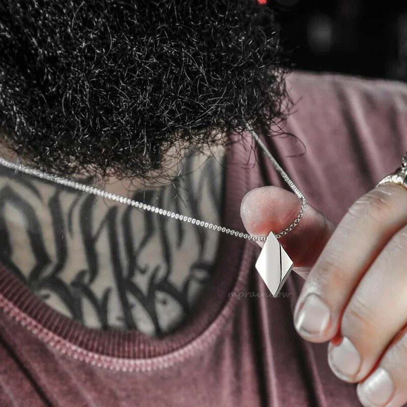 Stilingi geometriniai kvadratiniai rombo karoliai vyrams, nerūdijančio plieno geometrijos pastilės pakabukas, vyriška apykaklė