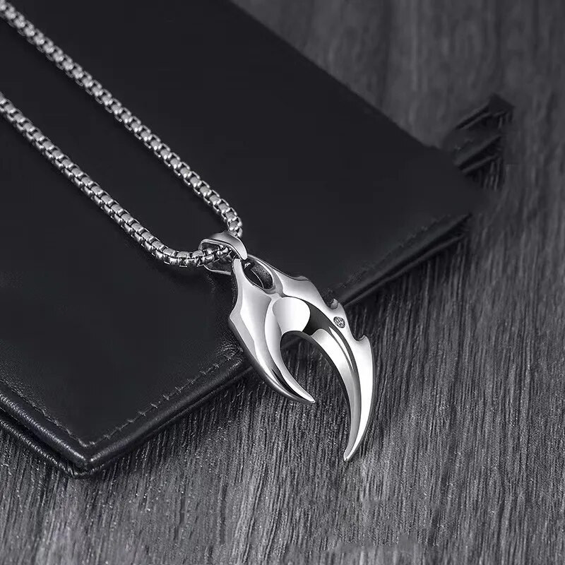 Wolf Teeth kaelakee Meeste moeaksessuaarid Täiustatud disain Sense Small Group Ripats INS High Street Moebränd Mitmekülgne