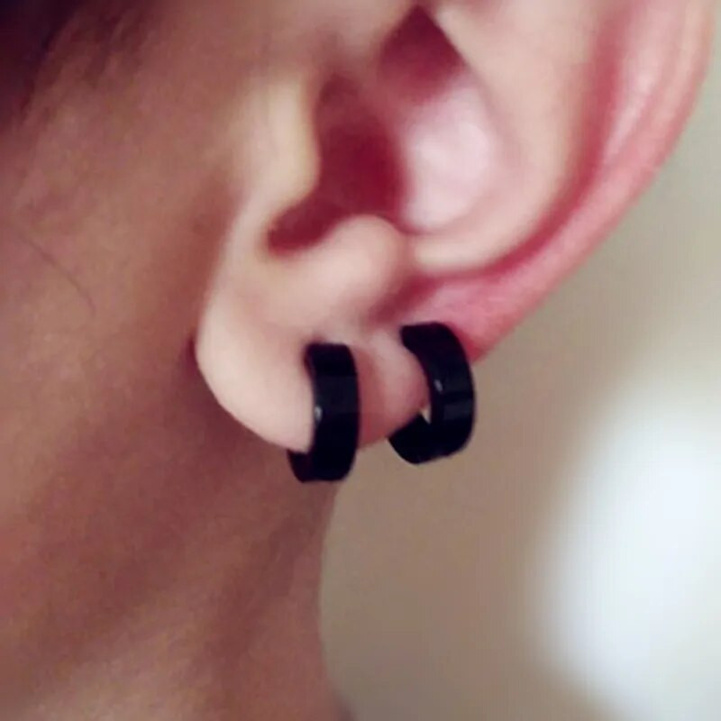 1 paar Moodsad geomeetrilised rõngaskõrvarõngad meeste roostevabast terasest hõbe/kuld/must värvid Meeste kõrvarõngad ehted augustamine kõrvaklahv