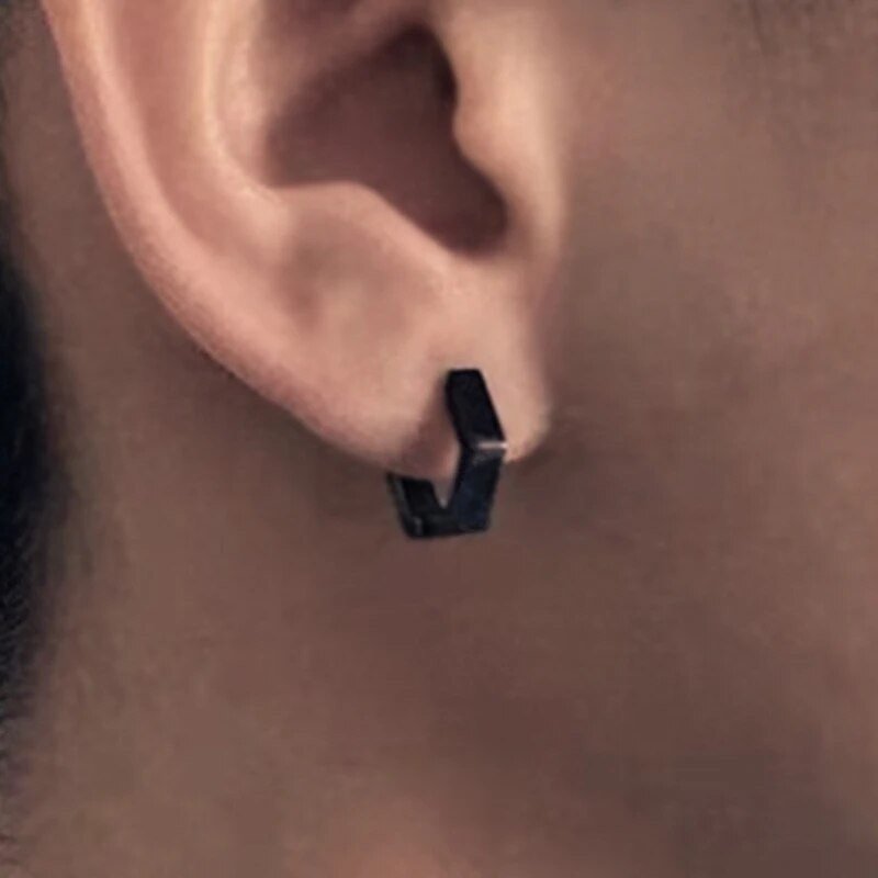 1 paar Moodsad geomeetrilised rõngaskõrvarõngad meeste roostevabast terasest hõbe/kuld/must värvid Meeste kõrvarõngad ehted augustamine kõrvaklahv