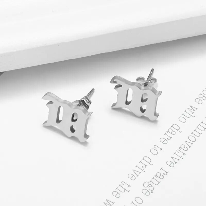 Μόδα ασημί γράμματα κούφιο καρφωτά σκουλαρίκια Κατάλληλα για γυναίκες Punk statement σκουλαρίκια Γυναικεία Hip Hop Party Κοσμήματα Δώρα