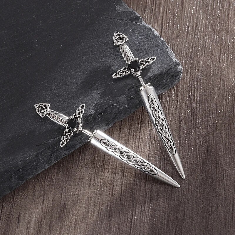 Rock Punk Sword Muške naušnice s klinovima Vintage keltski čvor Plemenski amulet Hipoalergene naušnice Poklon za njega