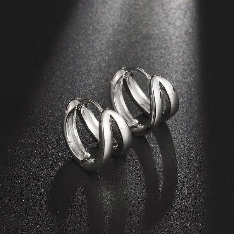 1 õõnsa topeltrõngaga kõrvarõngad musta hõbedase värviga hip-hop peo gooti kõrvarõngad, trendikahted meestele ja naistele