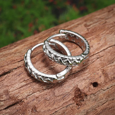 Võluvad keerutatud vasest kõrvarõngad hüpoallergeensed rõngaskõrvarõngad meestele ja naistele Klassikalised vabaaja moepeoehted Kingitused