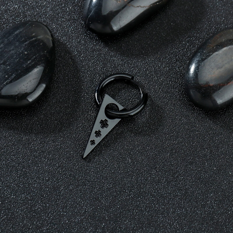 Punk-stiilis kõrvarõngad meestele naistele titaanist terasest kolmnurksed kõrvarõngad.