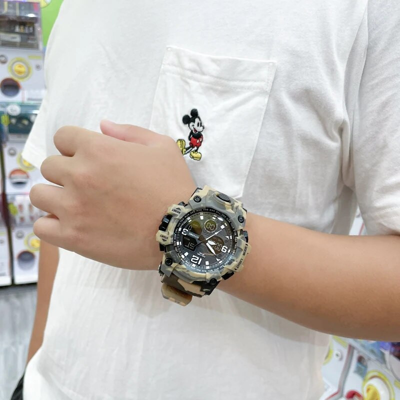 Prabangus vyriškas LED skaitmeninis laikrodis karinis sportinis kvarcinis laikrodis su dviem ekranais lauko vandeniui atsparus šviečiantis elektroninis rankinis laikrodis 1606P