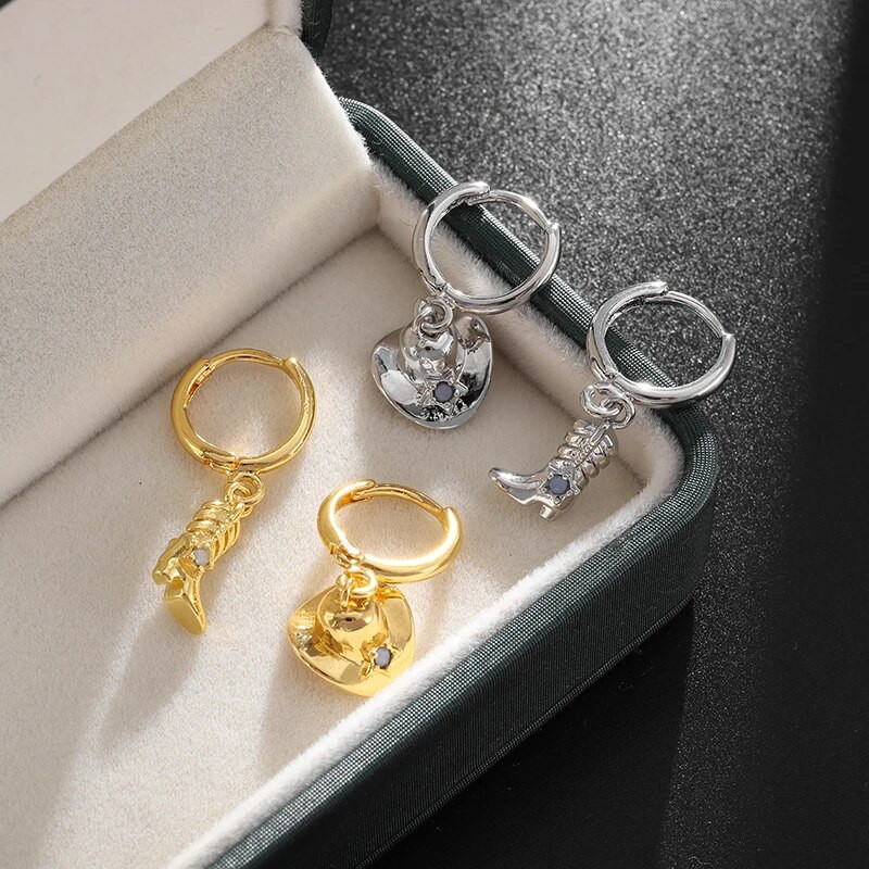 Hip hop Mini kaubojske čizme Šešir Naušnice na kuku Hipoalergene viseće naušnice Ženska moda Punk cool trend nakit