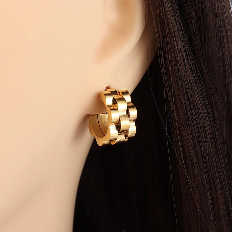 Modne kreativne valovite naušnice s klinovima u obliku slova C Hipoalergenske naušnice od nehrđajućeg čelika Ženski trendi nakit za punk parove Poklon