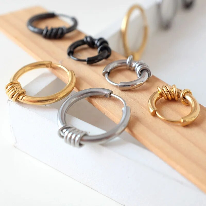 Vyriški/moteriški pankiški titano plieno auskarai maži apskritimai, apvalūs vielos auskarai, antialerginiai 316L nerūdijančio plieno auskarai, papuošalai