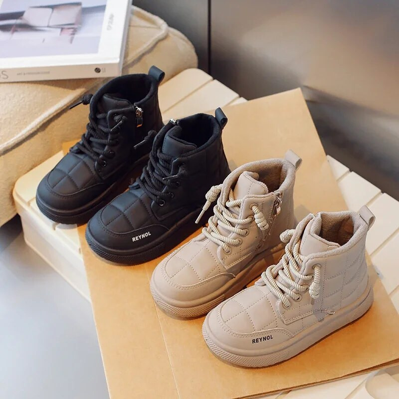 2023 Νέες αντιολισθητικές μπότες για κορίτσια Drop Shipping Ευέλικτα μαλακά χαριτωμένα παιδικά δερμάτινα μποτάκια για την άνοιξη και το φθινόπωρο Black Khaki PU