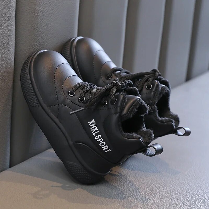 Tüdrukute saapad Pehme tallaga puuvillased kingad 2023. aasta sügis ja talv uued laste moekesed lühikesed saapad Pehmed laste nahast saapad poistele