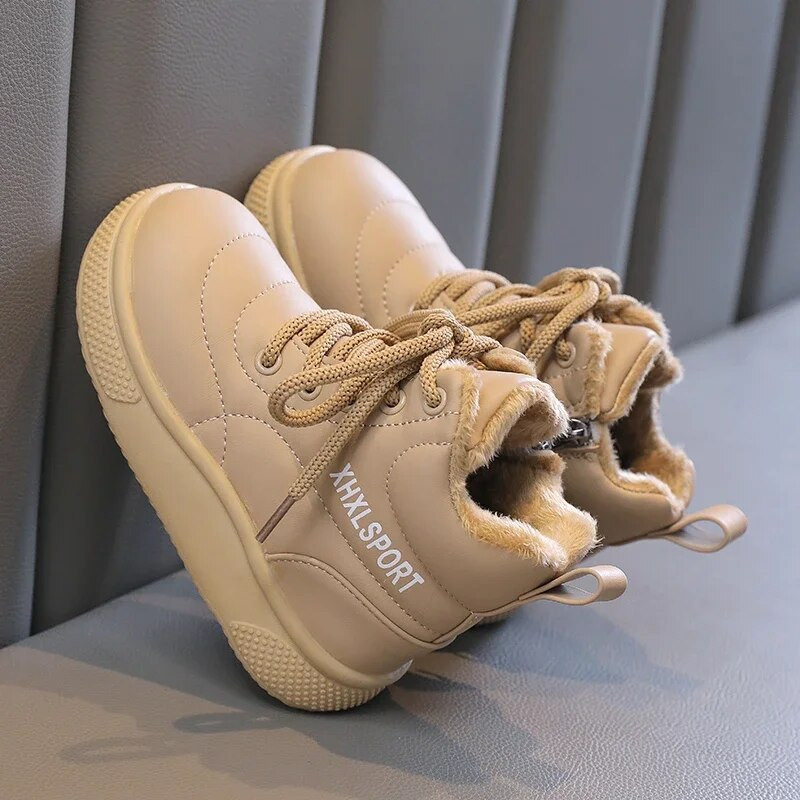 Tüdrukute saapad Pehme tallaga puuvillased kingad 2023. aasta sügis ja talv uued laste moekesed lühikesed saapad Pehmed laste nahast saapad poistele