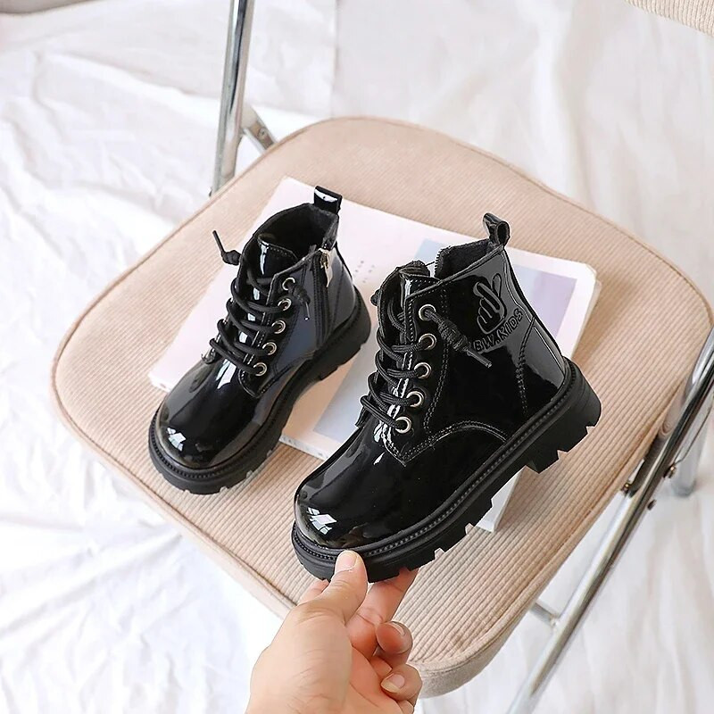 Παιδικά βρετανικά βαμβακερά κοντά μποτάκια 2023 Winter New Girls Μαύρα λεπτά βαμβακερά Παιδικά μποτάκια Drop Shipping Casual μπότες αντιολισθητικές