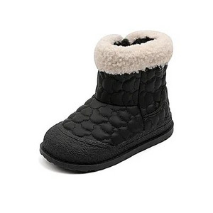 Παιδικές μπότες χαρίζουν στα κορίτσια με στρογγυλές μανσέτες Μοντέρνες ανοιξιάτικες και φθινοπωρινές νέες μπότες για αγόρια σε μονόχρωμο ράψιμο σε στυλ Βρετανίας