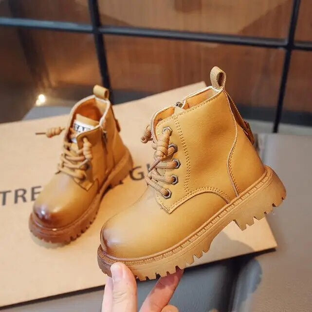 Mergaičių madingi batai 2023 m. Nauji juodi minkšti sniego batai neslystantys vaikiški odiniai šilti batai princesės vaikiški sportiniai batai berniukams sportbačiai