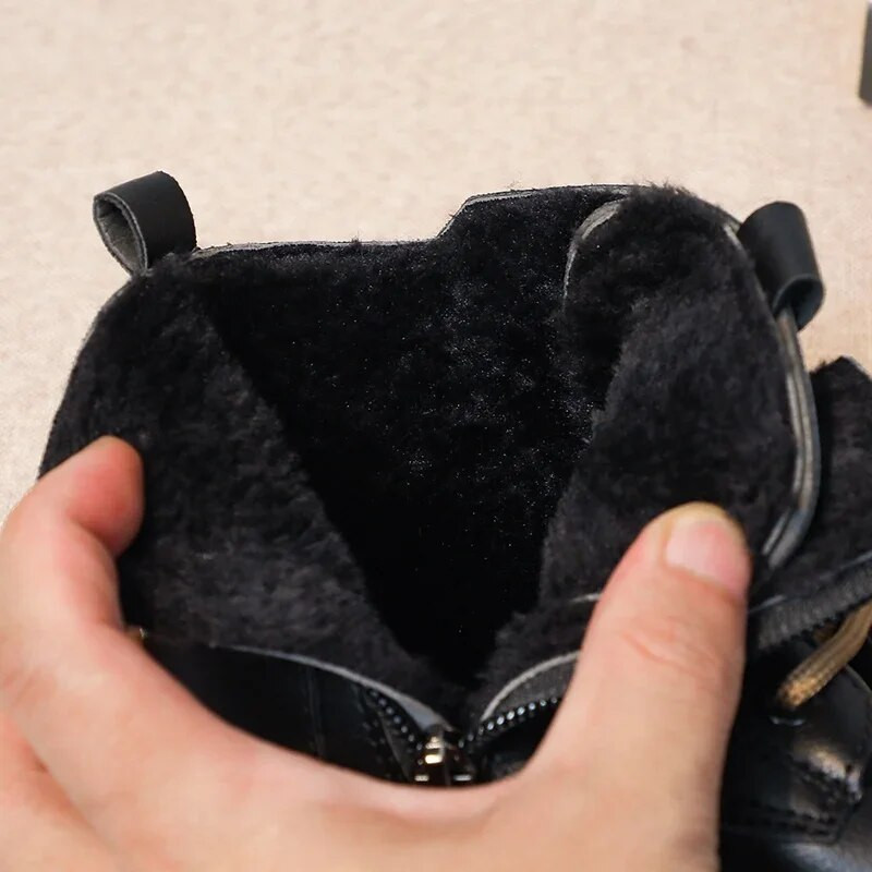 Vaikiški batai Juodi berniukų batai rudeniniai žieminiai odiniai batai vaikams kulkšnies batai mažiems mergaitėms Martens šilti pliušiniai sniego batai