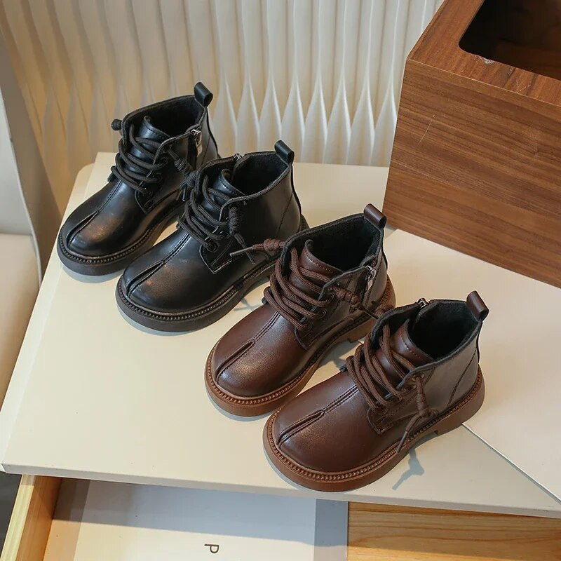 Νέες παιδικές μοδάτες κοντές μπότες για κορίτσια Φιόγκος Απλές αντιολισθητικές Παιδικές δερμάτινες μπότες για αγόρια 2023 New Britain PU Boys Casual Boot