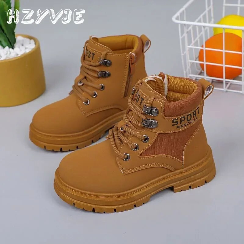 Rudens nauji vienviečiai batai britiško stiliaus Gražūs berniukai minkštapadžiai batai madingi vintažiniai šoniniai užtrauktukai Martin batai tendencija, viskas atitinka