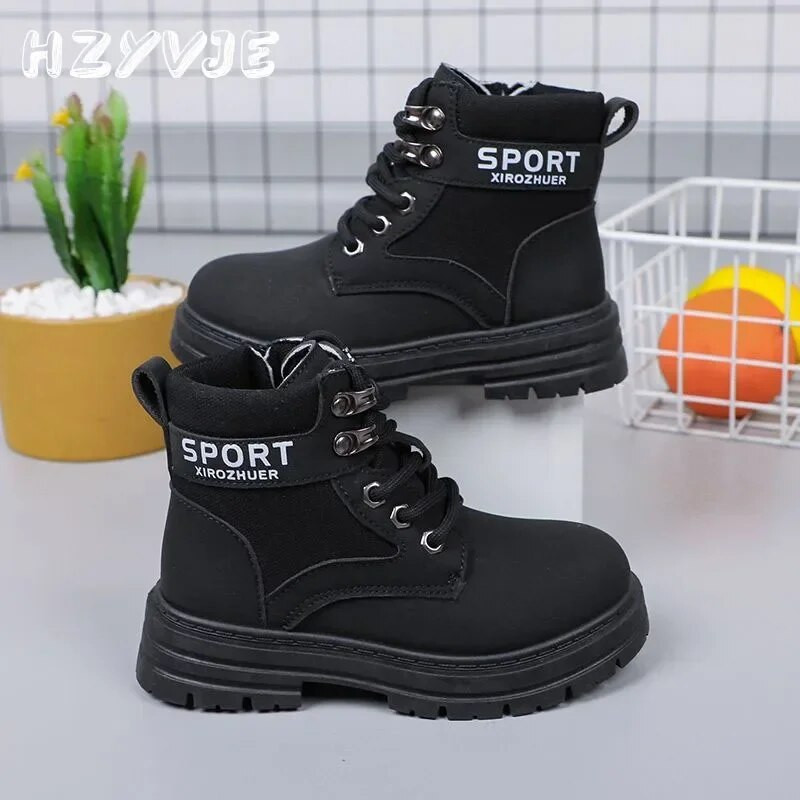 Rudens nauji vienviečiai batai britiško stiliaus Gražūs berniukai minkštapadžiai batai madingi vintažiniai šoniniai užtrauktukai Martin batai tendencija, viskas atitinka