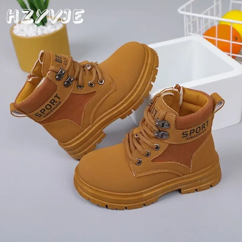 Rudens nauji vienviečiai batai britiško stiliaus Gražūs berniukai minkštapadžiai batai madingi vintažiniai šoniniai užtrauktukai Martin batai tendencija, viskas atitinka