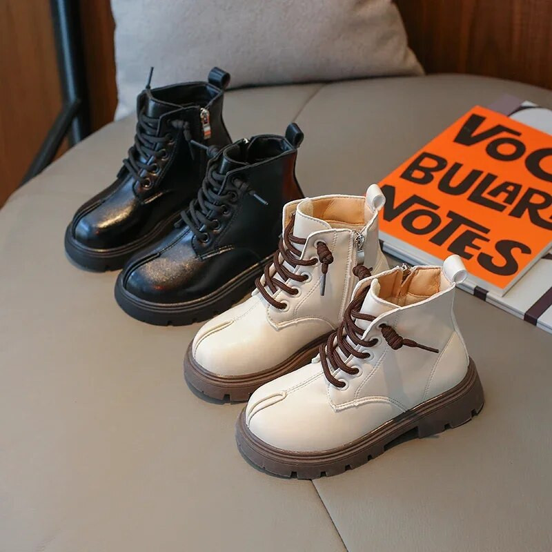 Dječje kožne čizme u korejskom stilu, male djevojčice, kratke čizme s mekim potplatom 2023., nove modne dječje čizme protiv klizanja, jesen i zima