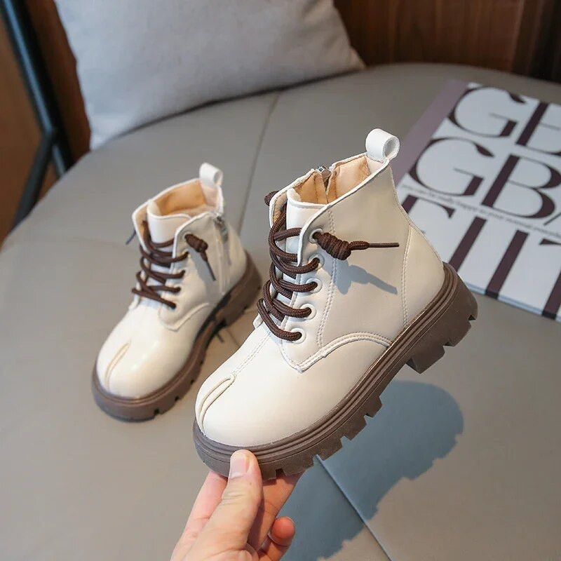 Dječje kožne čizme u korejskom stilu, male djevojčice, kratke čizme s mekim potplatom 2023., nove modne dječje čizme protiv klizanja, jesen i zima