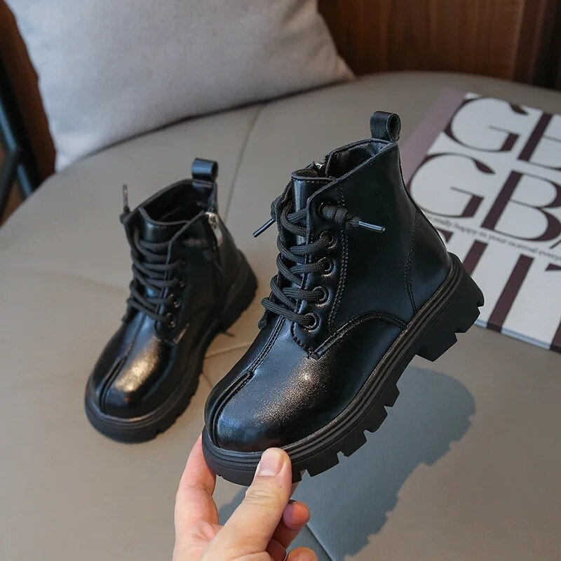 Dječje kožne čizme u korejskom stilu, male djevojčice, kratke čizme s mekim potplatom 2023., nove modne dječje čizme protiv klizanja, jesen i zima