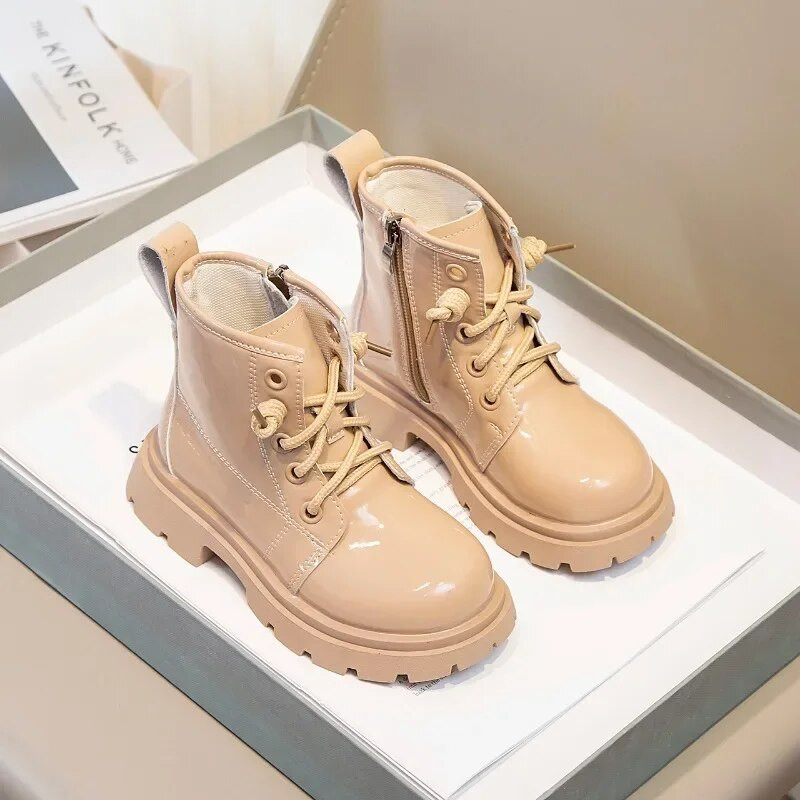 2023. aasta uued mustad tüdrukute saapad Drop Shipping lastele Mood vabaaja nahast saapad PU Lastele, libisemiskindlad poistele, soojad saapad, lihtsad koreapärased