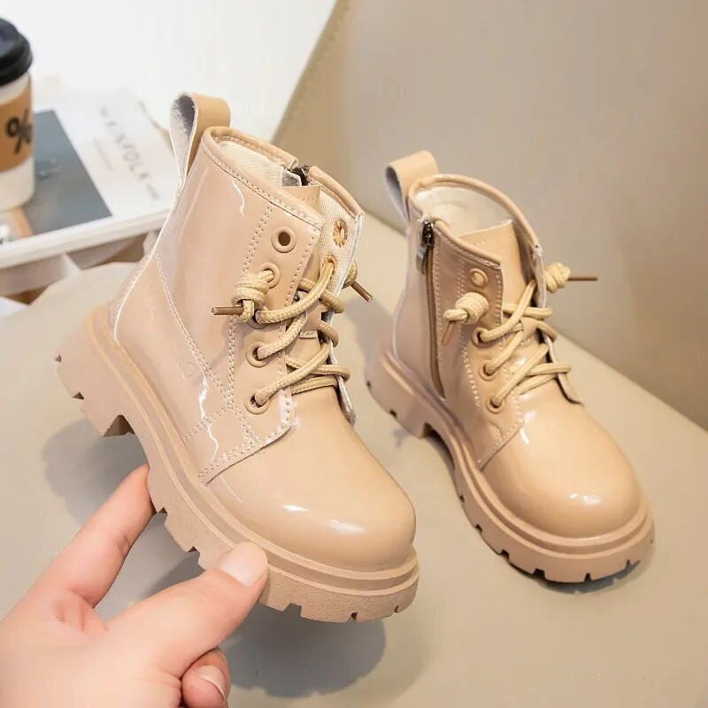 2023. aasta uued mustad tüdrukute saapad Drop Shipping lastele Mood vabaaja nahast saapad PU Lastele, libisemiskindlad poistele, soojad saapad, lihtsad koreapärased