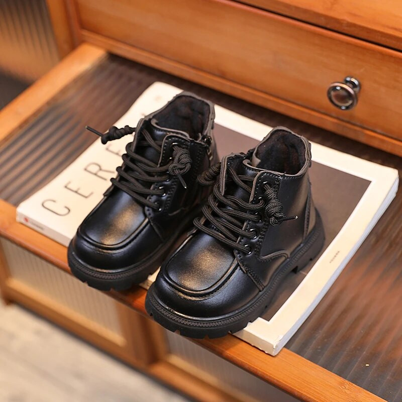 Retro 2023 lühikesed saapad Mitmekülgsed, pehmete värvidega sobivad vabaaja lastesaapad kevad-sügis uued lukuga poiste ja tüdrukute lastejalatsid