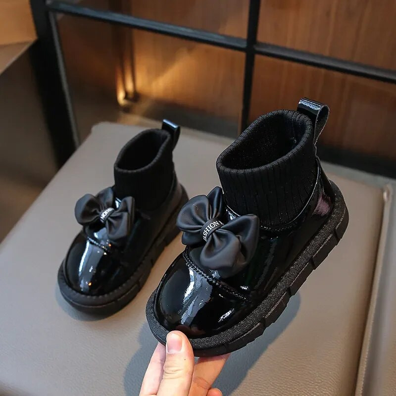 Uued 2024. aasta tüdrukute lumesaapad Laste plüüsist talvekingad Laste Bowknot PU-nahast kingad libisemiskindlad pahkluu sokid, lühikesed saapad