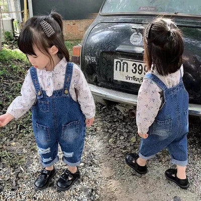 Kombinezonai kūdikiams Kelnės berniukams Mergaičių kelnės 1-3,5 metų vaikiškos vientisos kelnaitės Laisvos versijos mergaičių džinsiniai kombinezonai