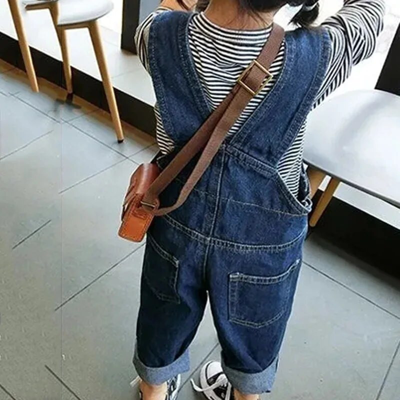 Kombinezonai kūdikiams Kelnės berniukams Mergaičių kelnės 1-3,5 metų vaikiškos vientisos kelnaitės Laisvos versijos mergaičių džinsiniai kombinezonai