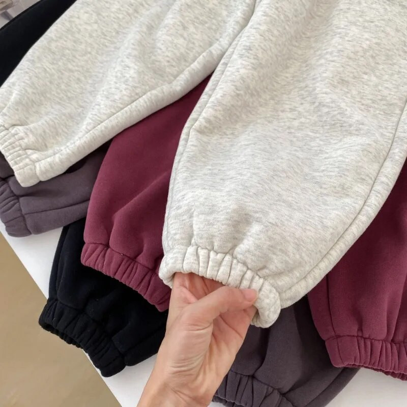 W2023 Winter Kids vientisos spalvos storina šiltas sportines kelnes berniukams ir mergaitėms Fleece pamušalas laisvos kelnės