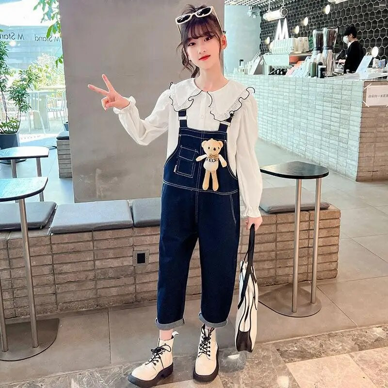 2023. aasta uus kevadsügis, laste kombinesoon teksad, teksapüksid, rinnatüki ja karu taskud.